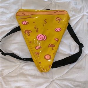 O mighty plastic pizza back pack